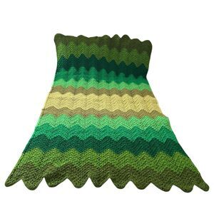 Handmade Crochet Zig Zag Blanket Foot of the Bed Green Scallop Edge